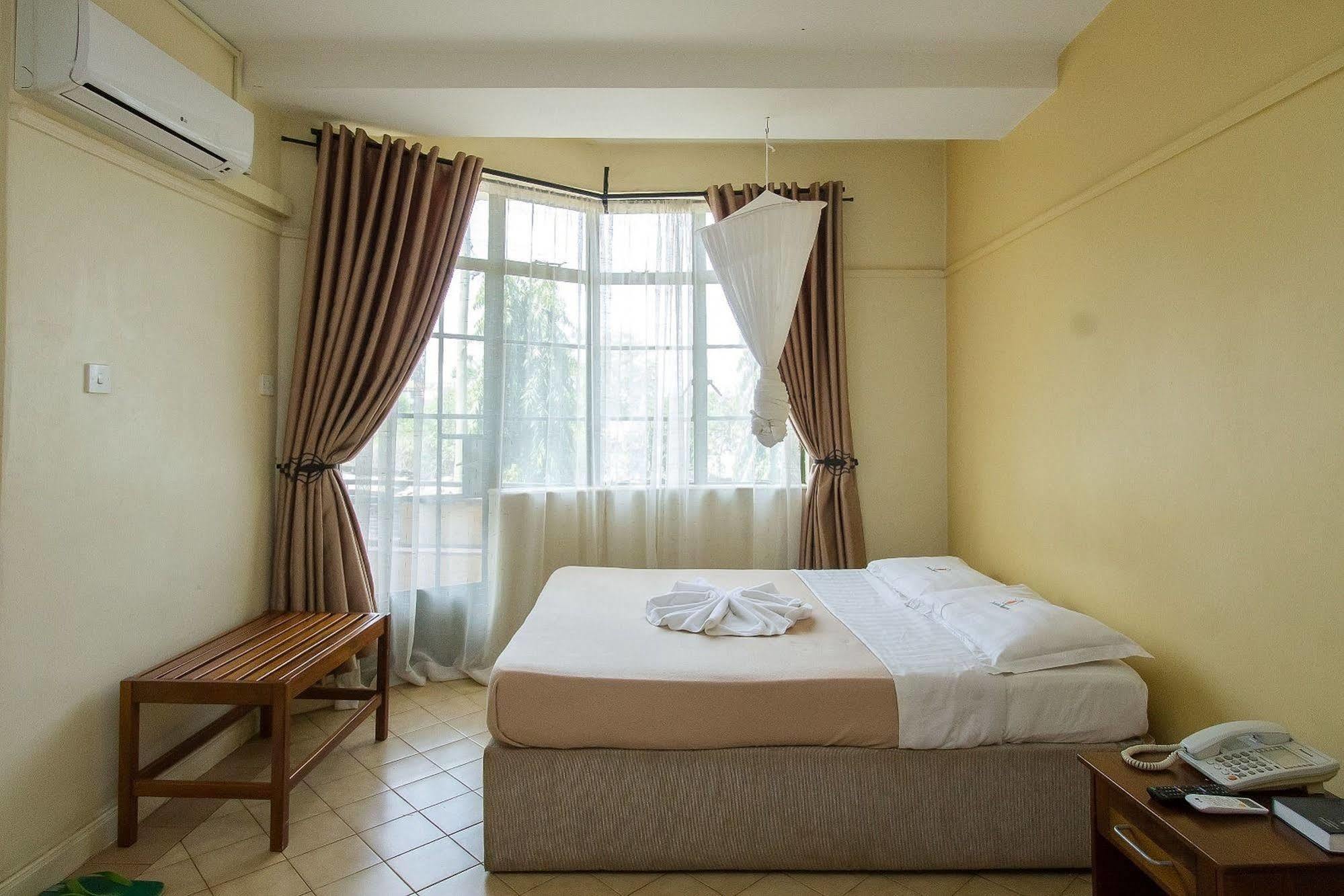 Jumuia Hotel Kisumu Dış mekan fotoğraf